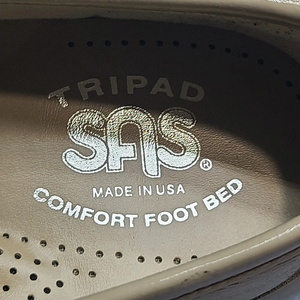 SAS Tripad Comfort Loafers Womens 6W Beige New Patent Leather Horsebit Bit